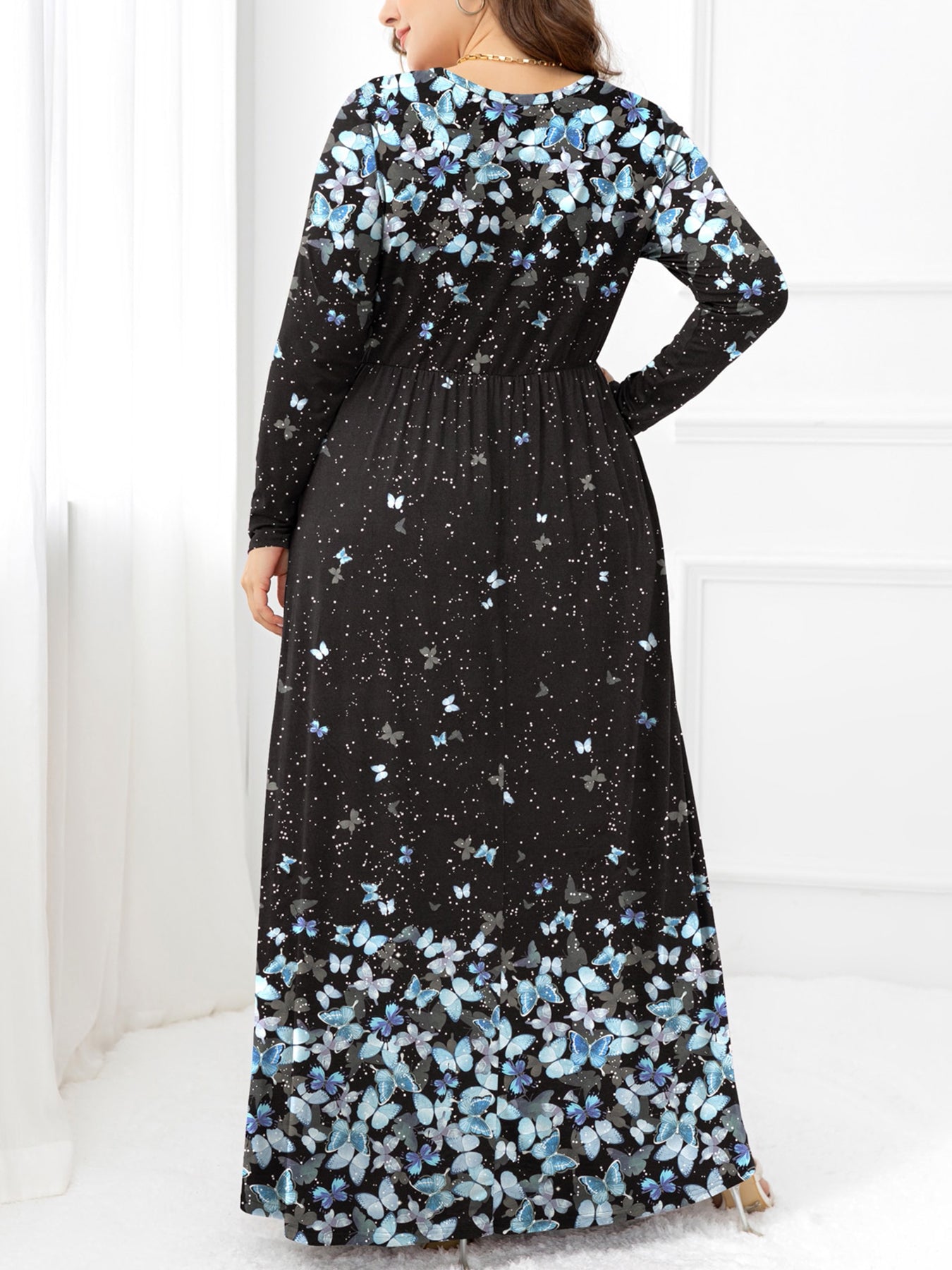 Plus Size Round Neck Maxi Dress with Pockets - felvior
