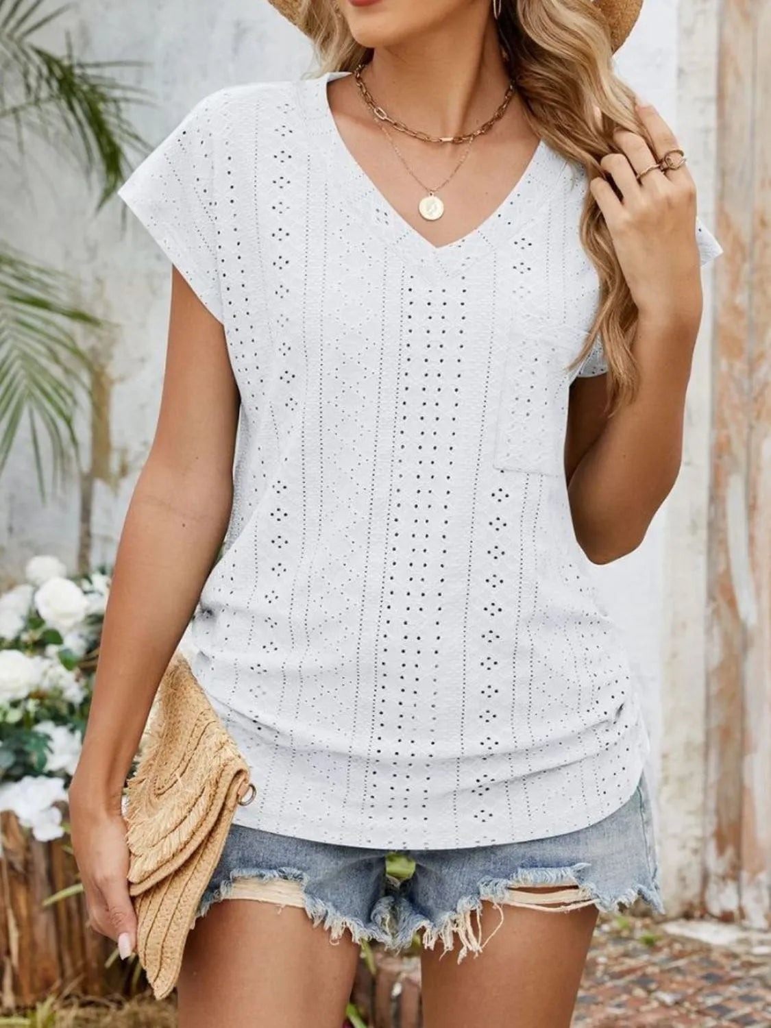 Eyelet V-Neck Short Sleeve Top - felvior