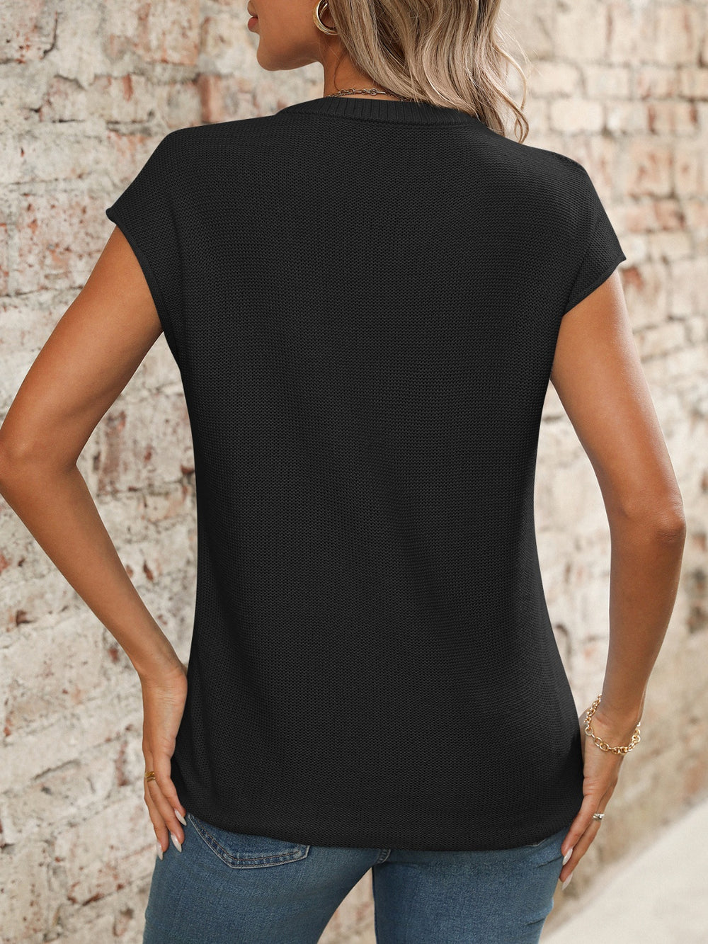 V-Neck Short Sleeve Knit Top