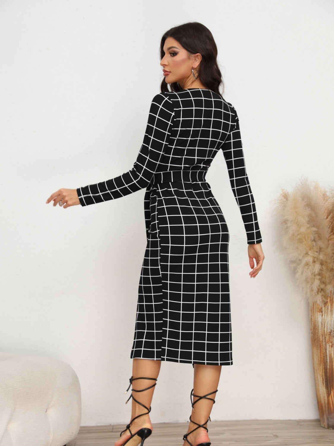 Plaid Long Sleeve Slit Dress - felvior