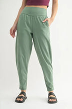 MONO B Flowbarrel High Waist Active Pants