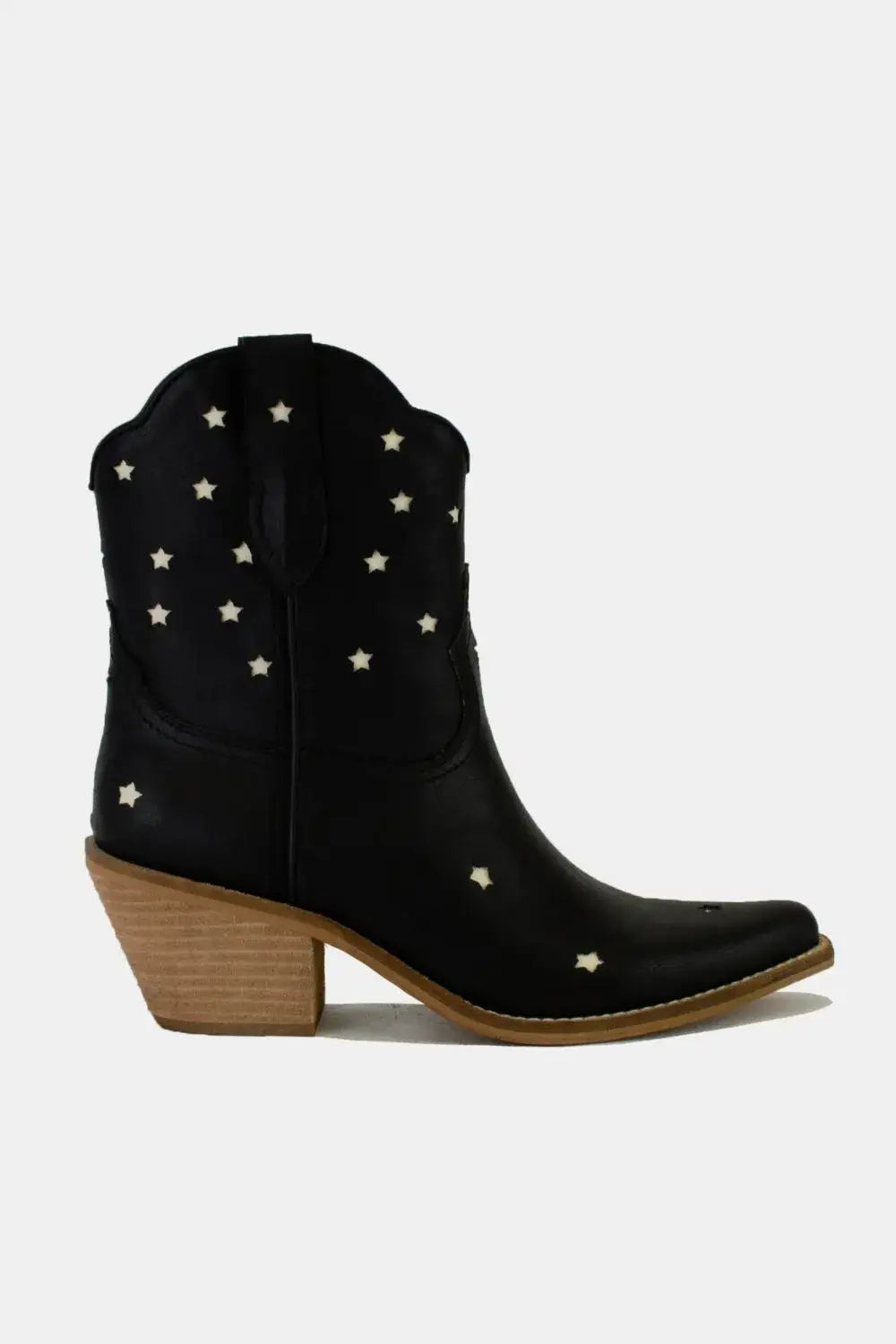 Beast Fashion Faux Leather Star-Shaped Cutouts Point Toe Boots Image principale du produit