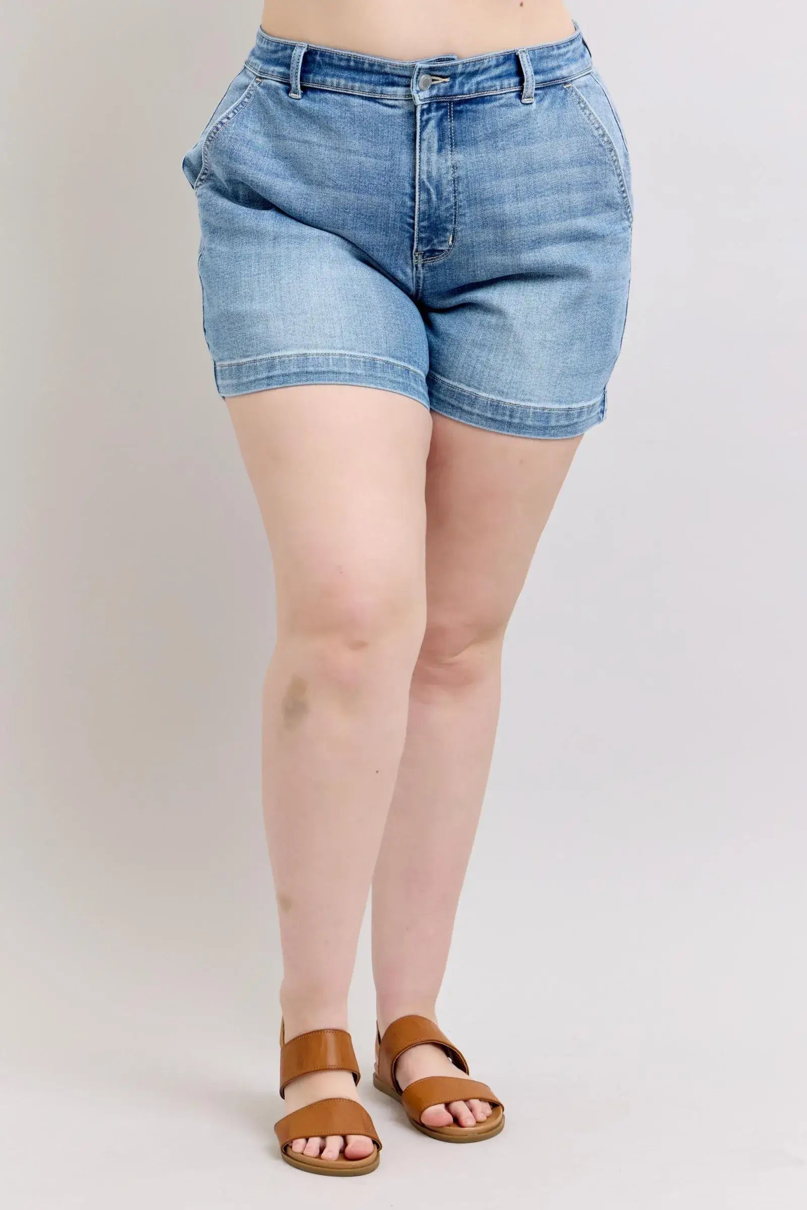 Judy Blue Plus Size High Rise Denim Shorts Image principale du produit