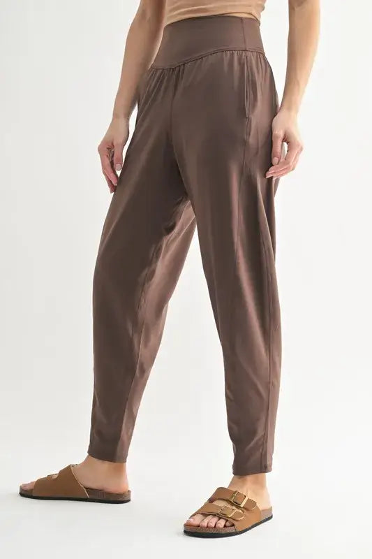 MONO B Flowbarrel High Waist Active Pants