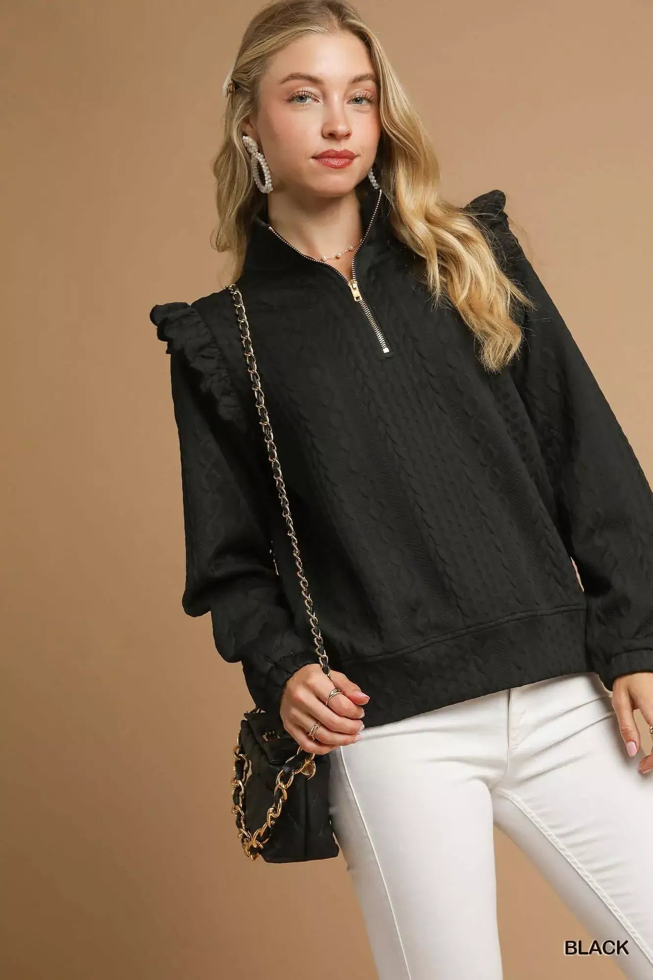 Umgee Cable Knit Textured Pullover with Ruffle Shoulders Image principale du produit