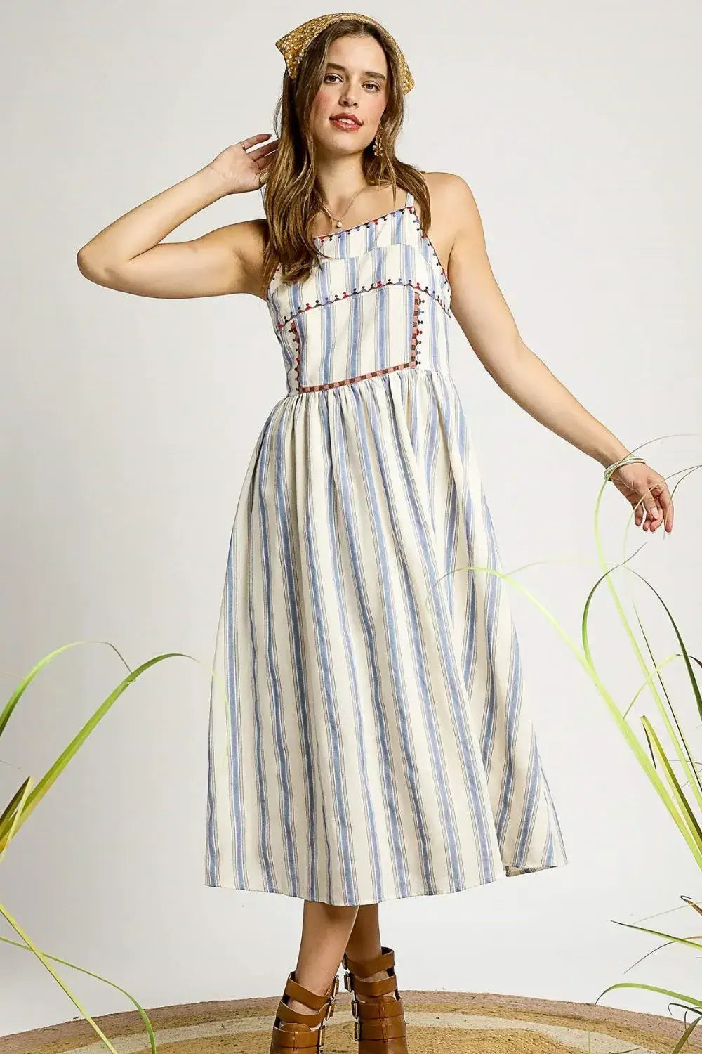 Umgee Striped Colorful Embroidered Trim Cami Dress Hauptbild