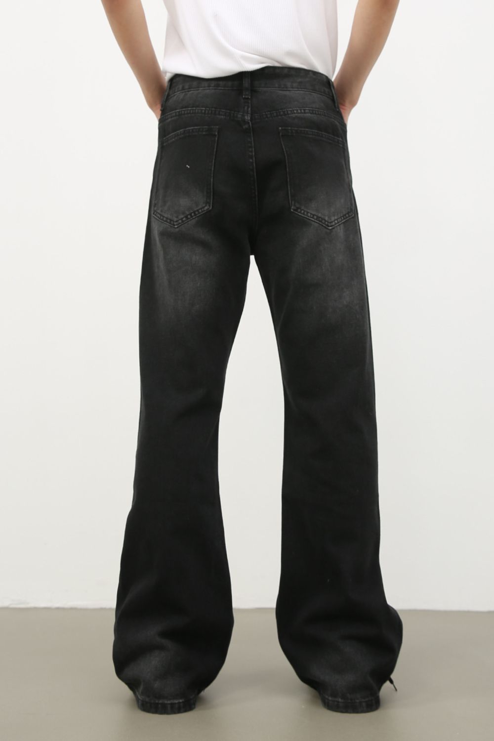 Men's Loose Fit Jeans