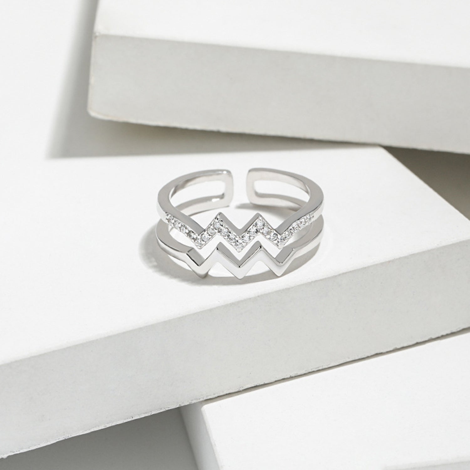Wave Shape Inlaid Zircon Open Ring - felvior