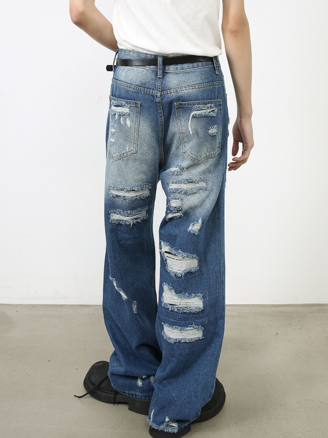 Men's Distressed Jeans with Pockets Zweitbild