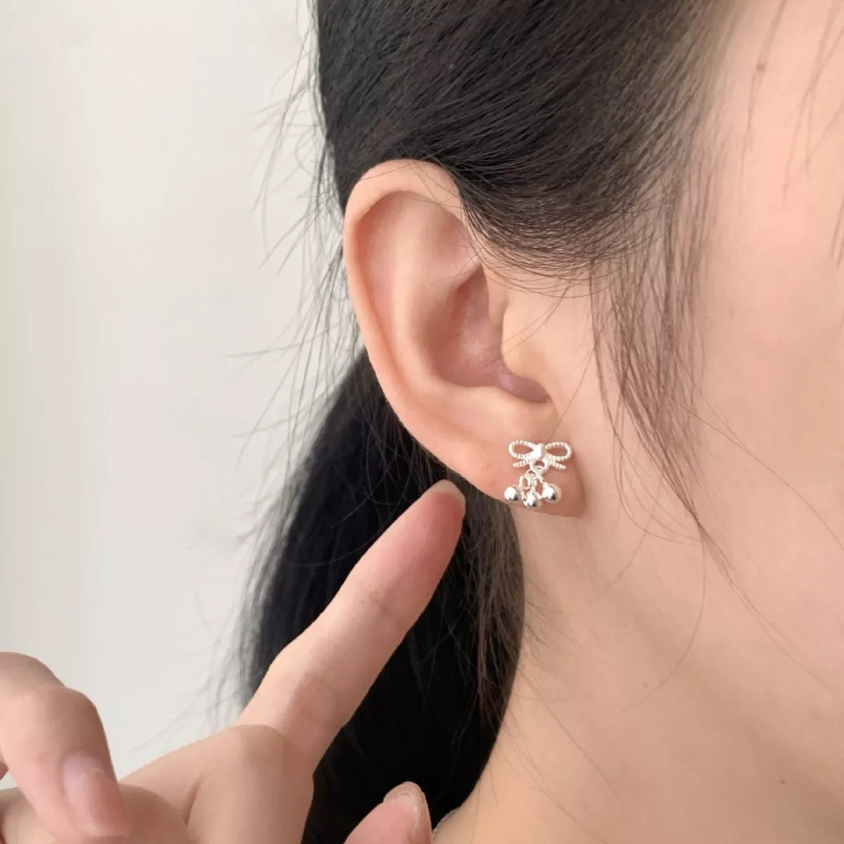 Bowknot Drop Earrings Secondary image