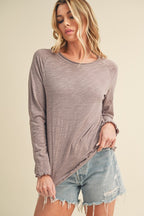 Aemi + Co Lettuce Hemline Round Neck Raglan Sleeve T-Shirt