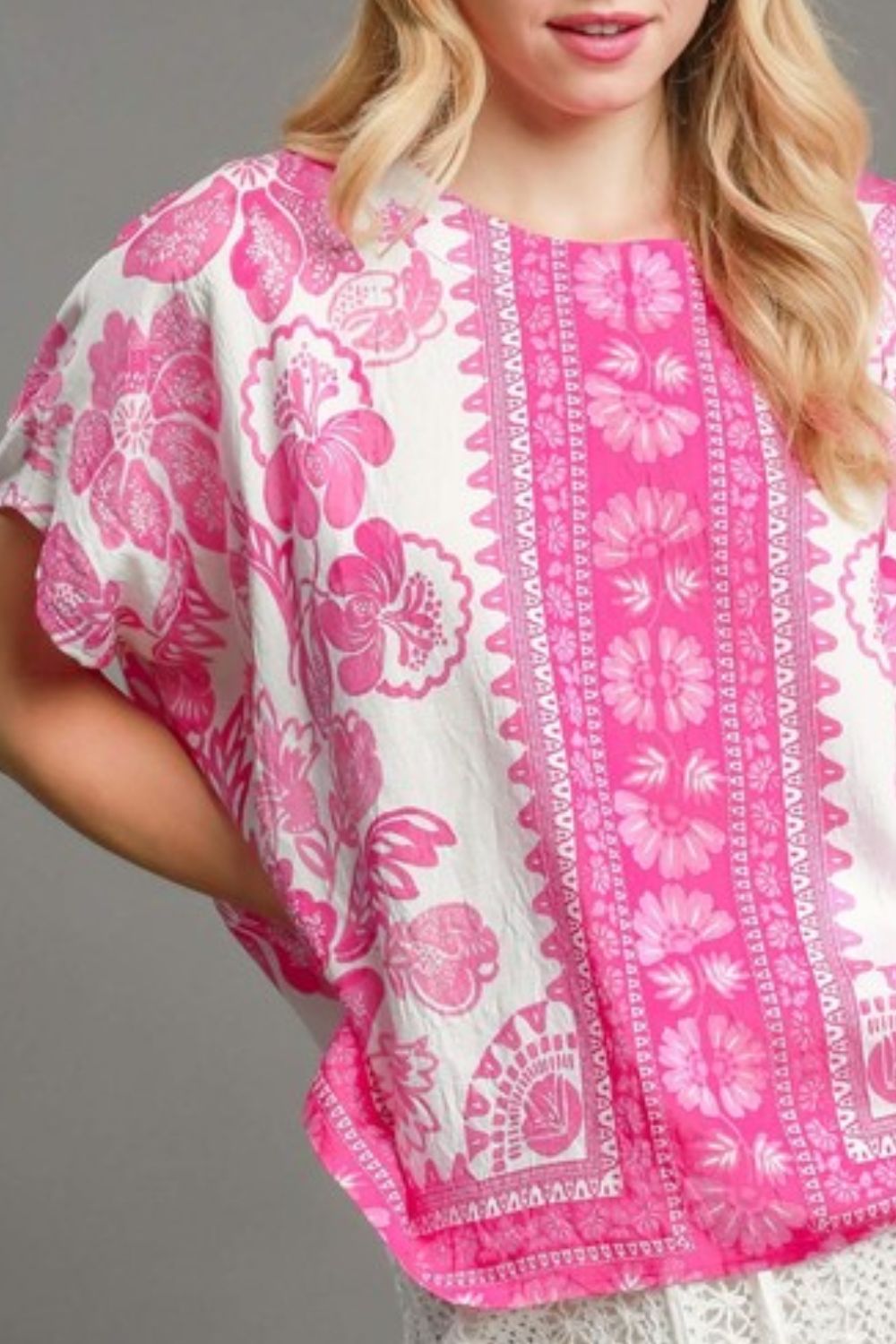 Haut oversize à imprimé floral Umgee, grande taille Image secondaire du produit