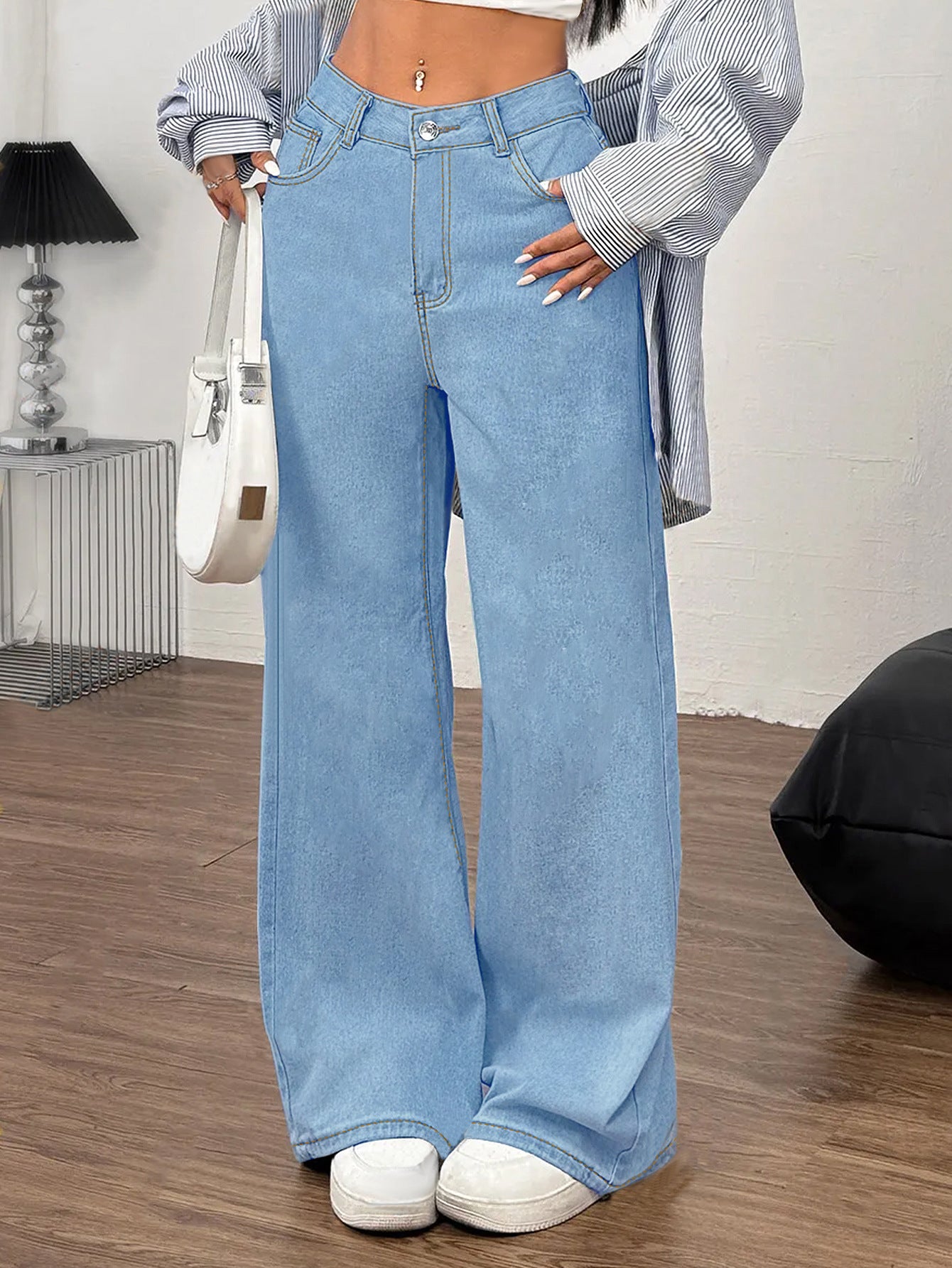 Embroidered Bow Back Wide Leg Jeans Hauptbild