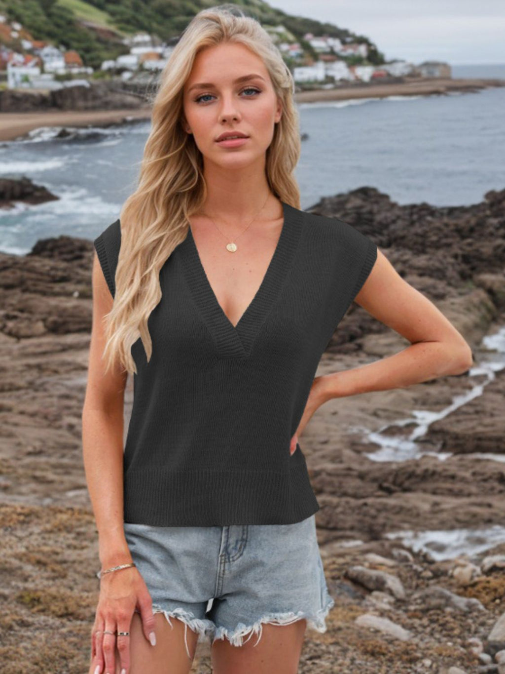 Ribbed Hem V-Neck Sweater Vest