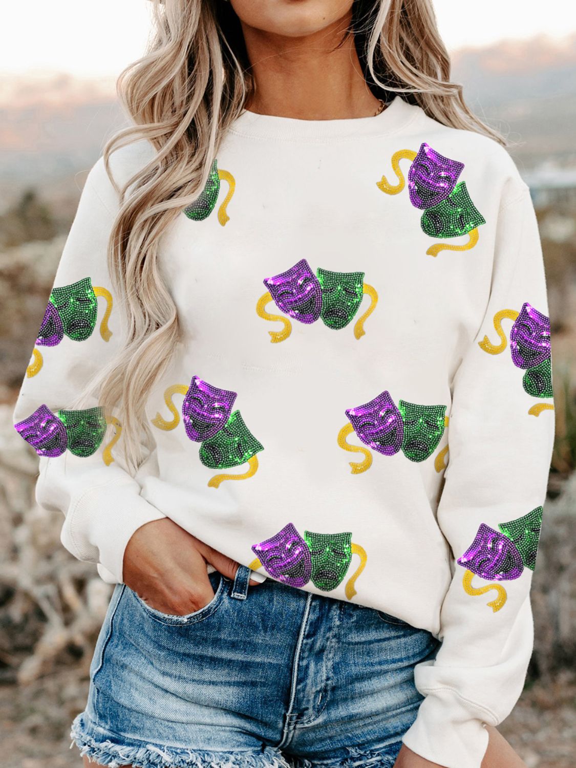 Sequin Round Neck Long Sleeve Sweatshirt - felvior
