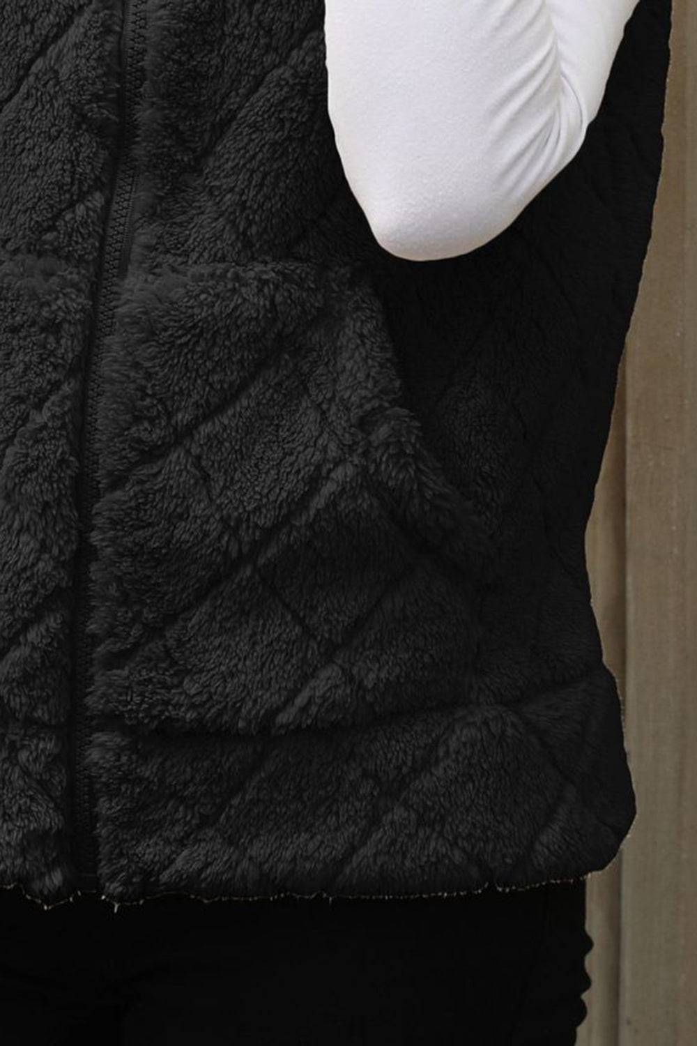 Fuzzy Plaid Texture Zip Up Vest Coat - felvior