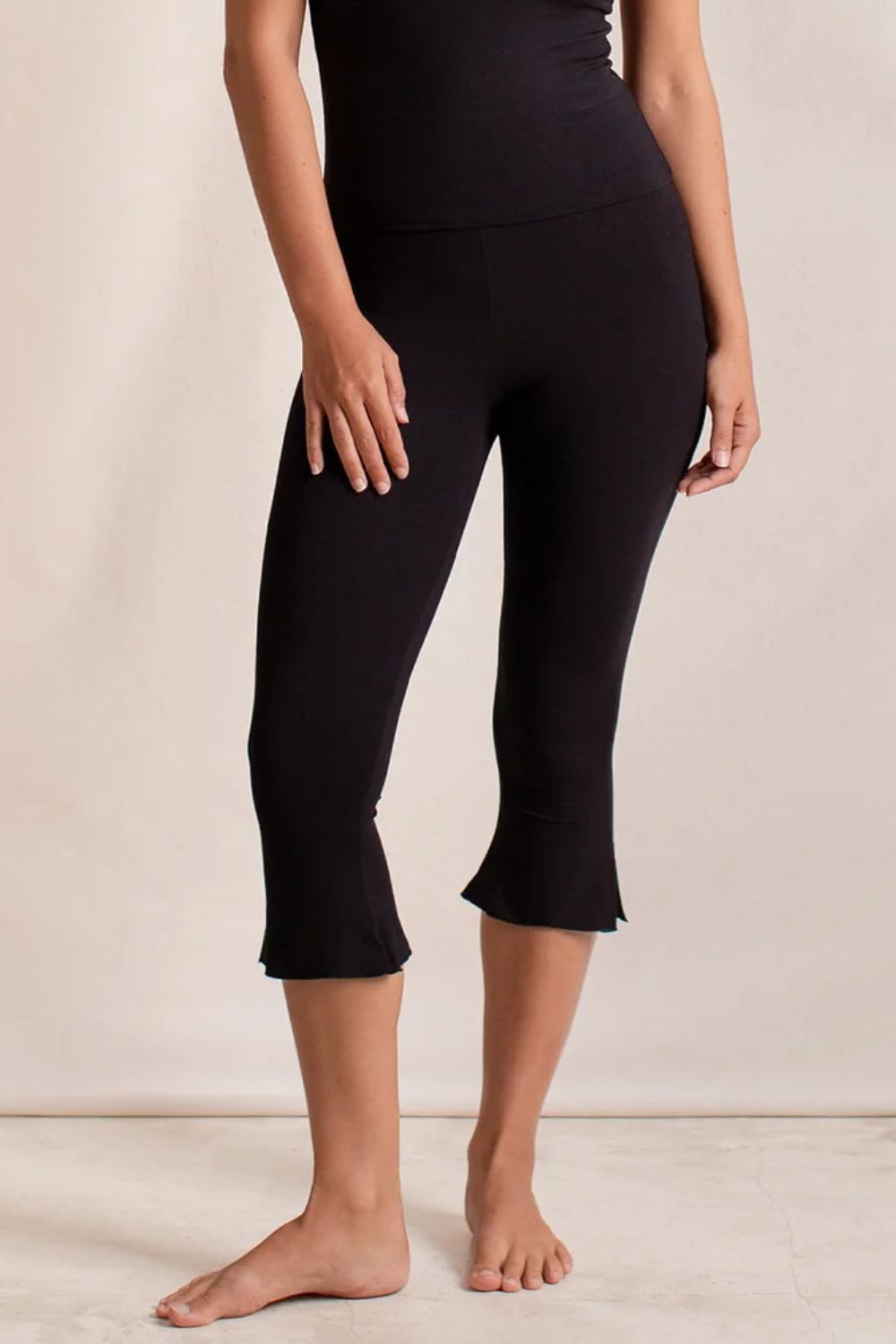 Side Slit Capris Leggings - felvior