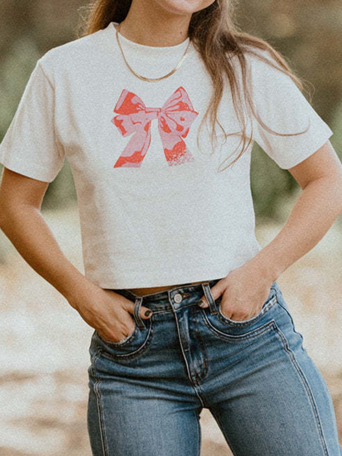 T-shirt à manches courtes et col rond avec nœud Image secondaire du produit