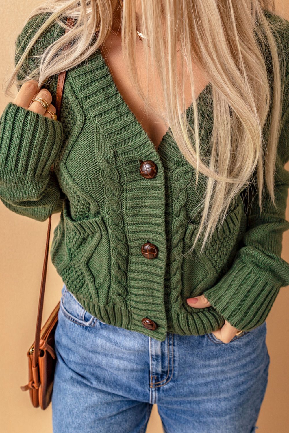 Cable-Knit Button Down V-Neck Cardigan - felvior