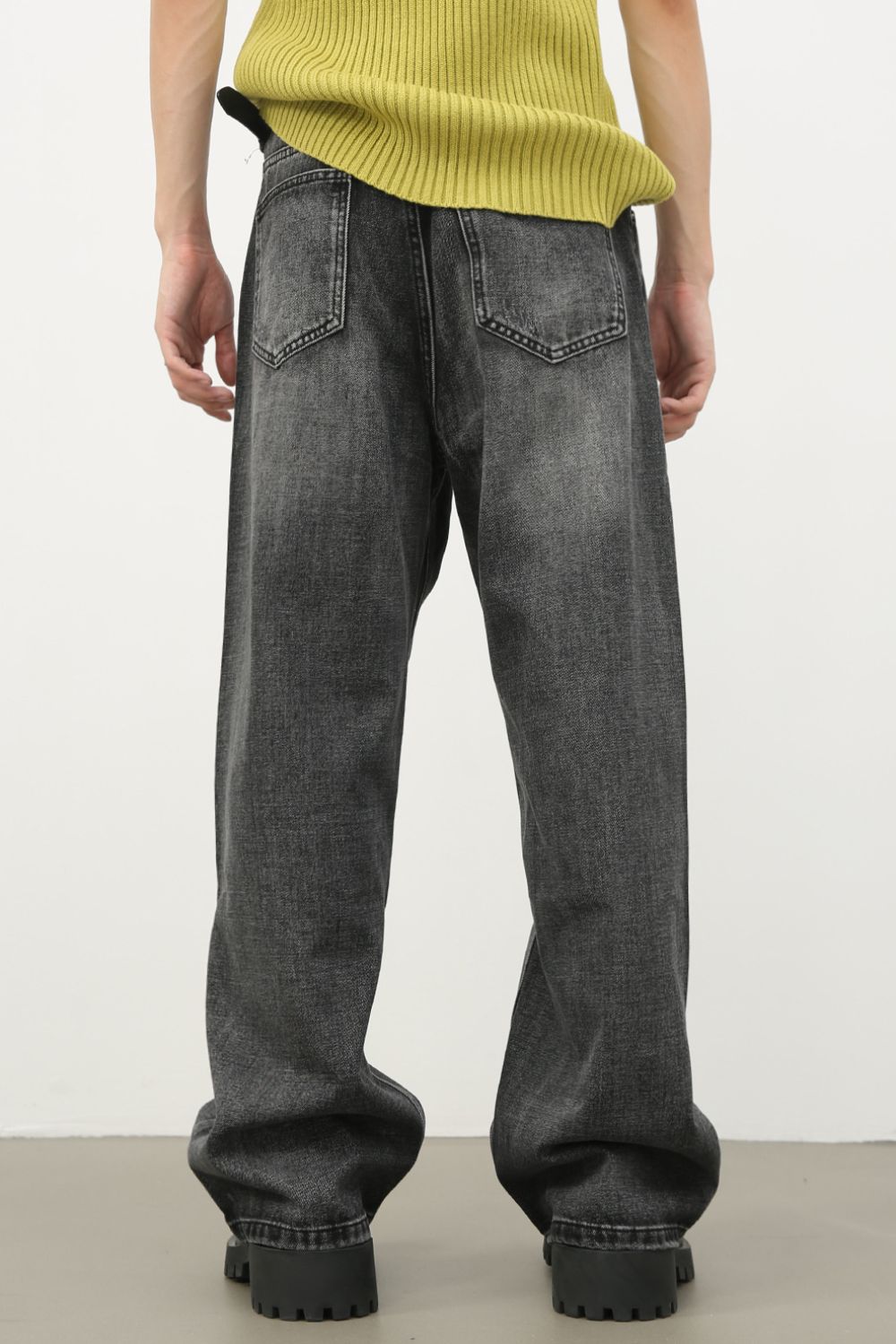 Men's Distressed Jeans with Pockets Zweitbild