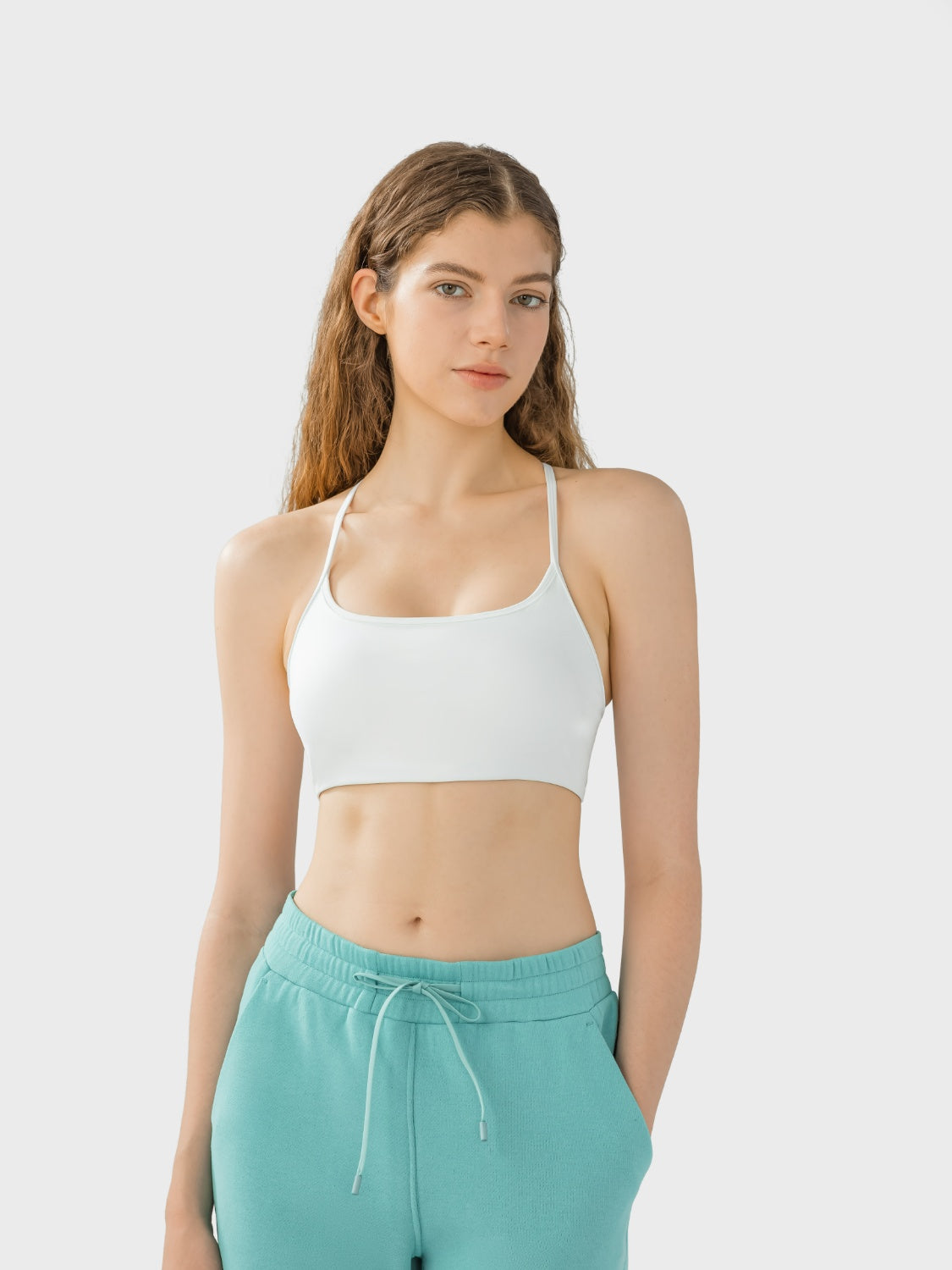 Millennia Crisscross Back Scoop Neck Active Cami with Detachable Chest Pads Hauptbild