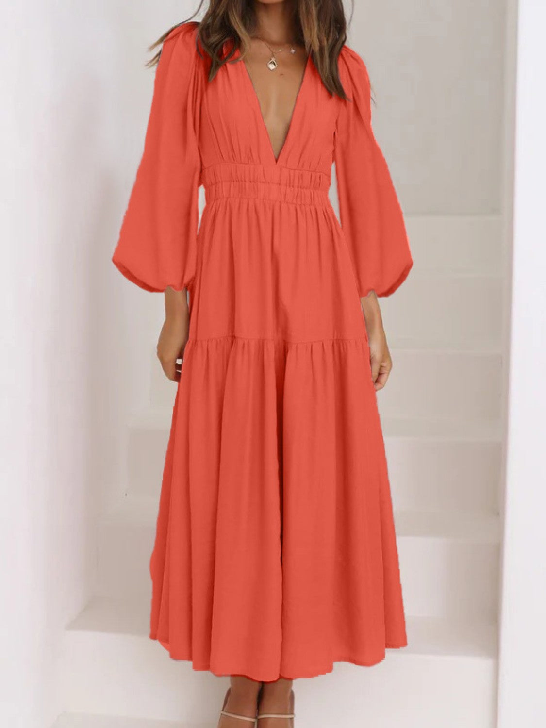 Deep V-Neck Balloon Sleeve Plain Maxi Dress Hauptbild