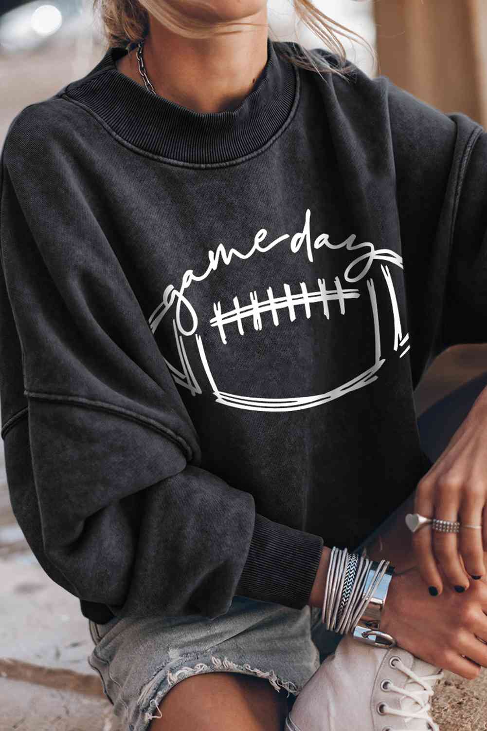 Round Neck Long Sleeve FOOTBALL Graphic Sweatshirt - felvior