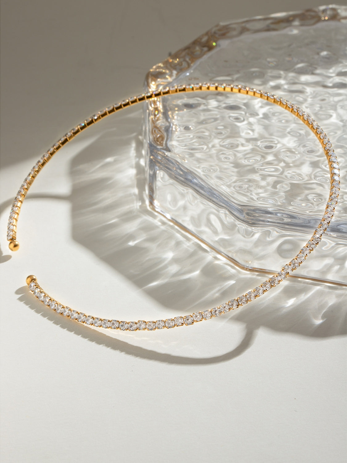 Halskette mit Zirkonia-Intarsien aus Edelstahl Zweitbild