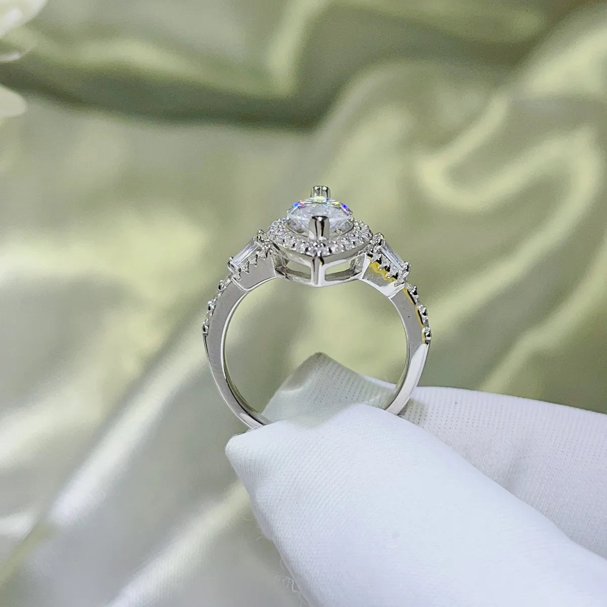 2 Carat Moissanite 925 Sterling Silver Ring