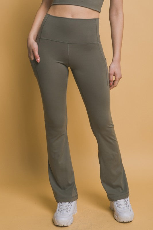 Love Tree High Waist Flare Active Leggings with Side Pockets - felvior