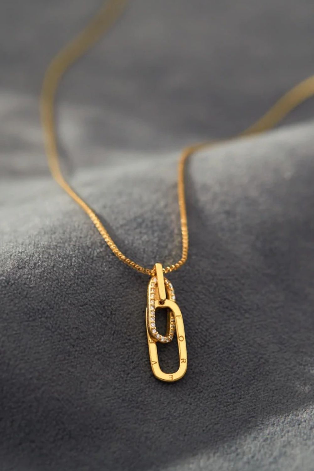 925 Sterling Silver Inland Zircon Necklace - felvior