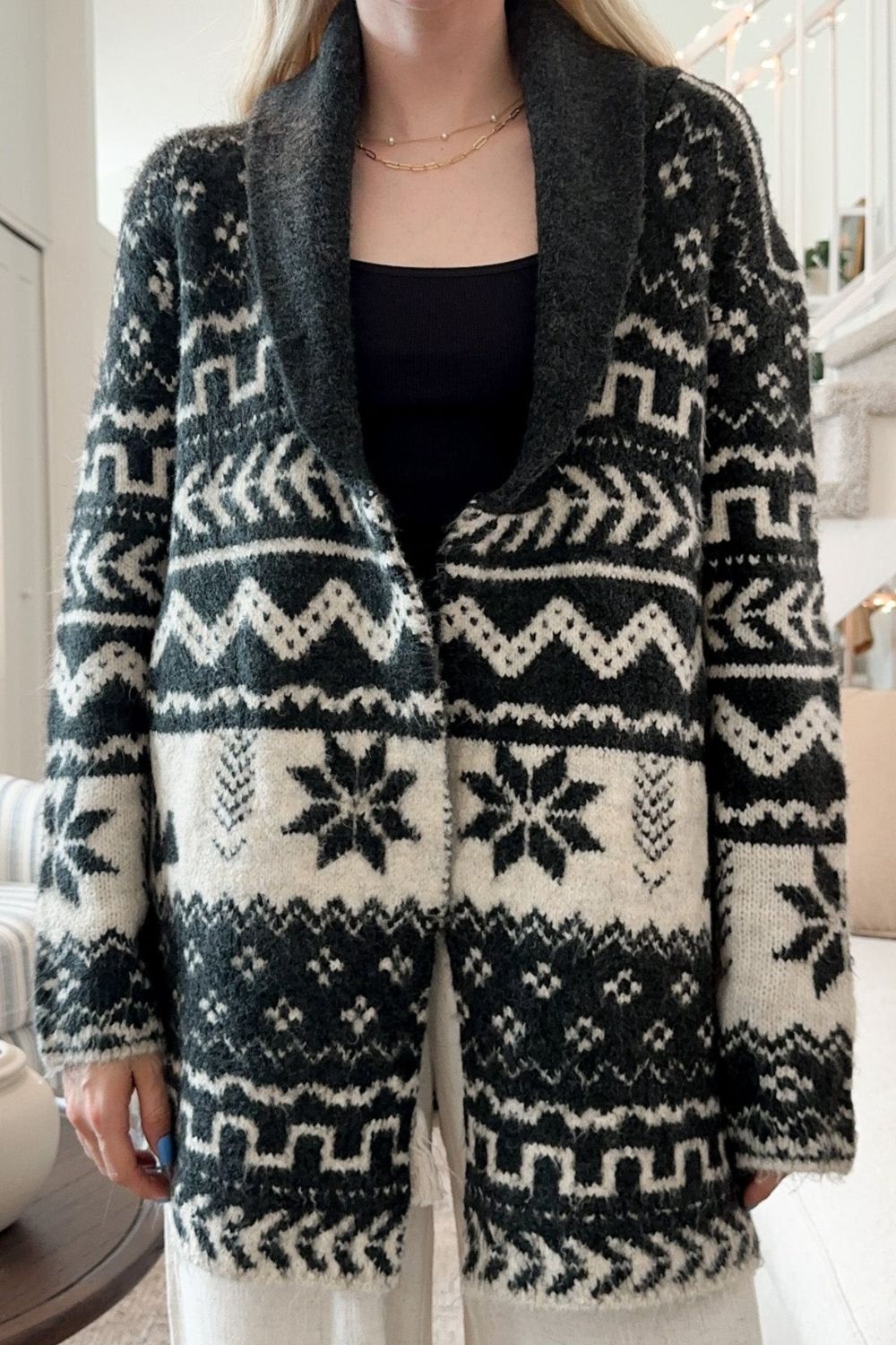 Snowflakes Collared Neck Long Sleeve Cardigan - felvior