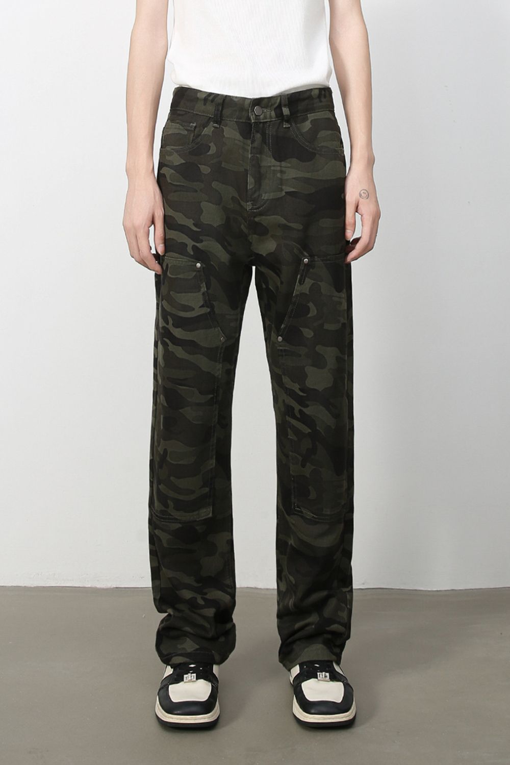 Men's Camouflage Straight Leg Cargo Jeans