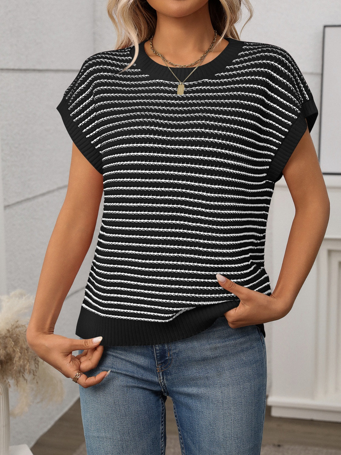 Striped Round Neck Short Sleeve Knit Top - felvior