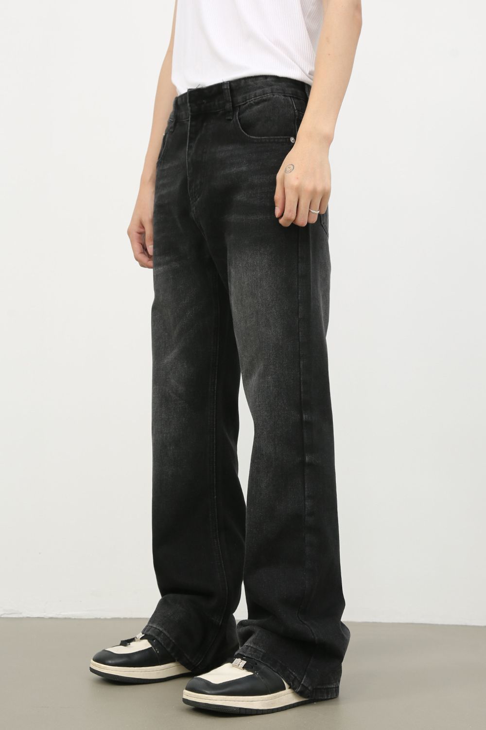 Men's Loose Fit Jeans