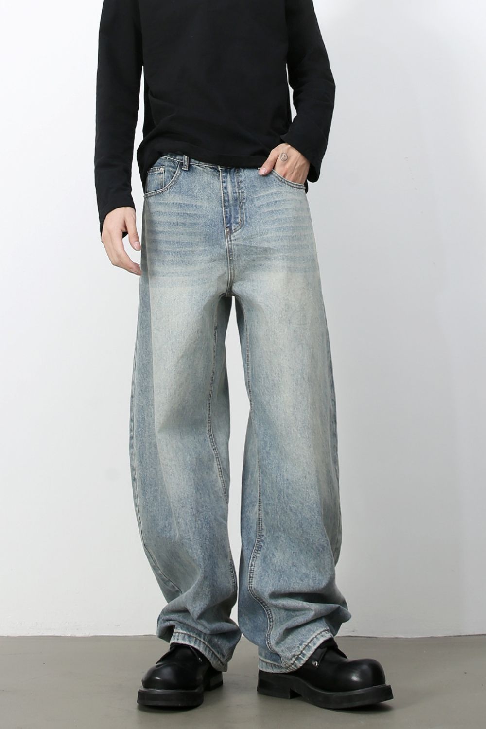 Men's Wide Leg Jeans