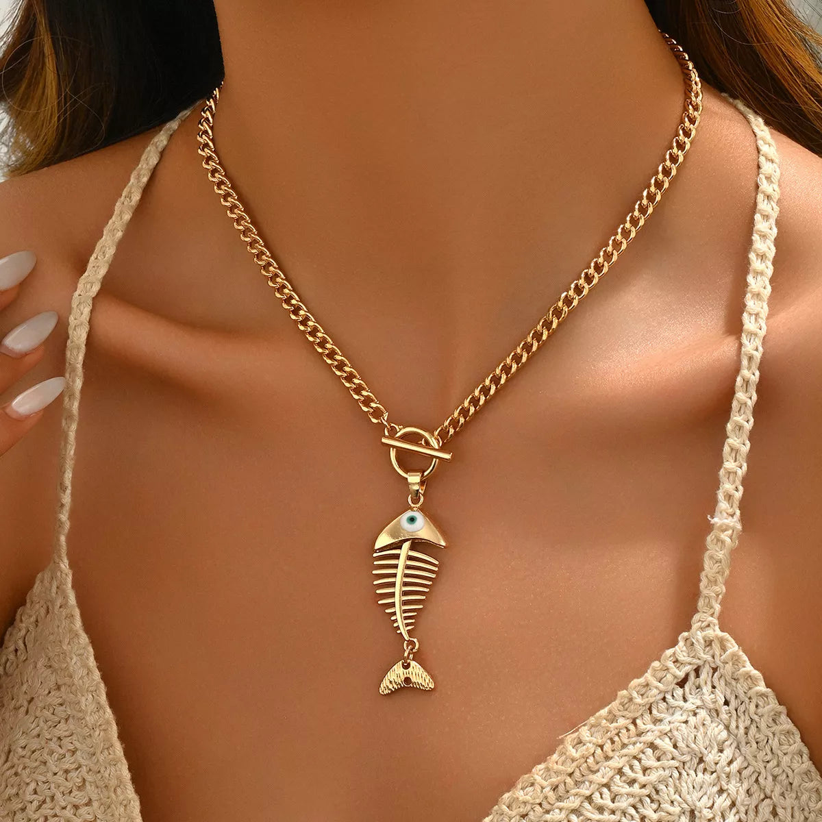 18K Gold-Plated Fishbone Necklace Secondary image