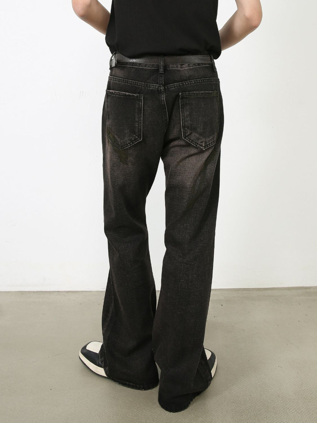 Men's Mid Rise Jeans with Pockets