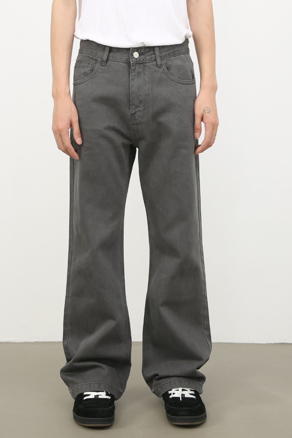 Men's Mid Rise Jeans with Pockets - felvior
