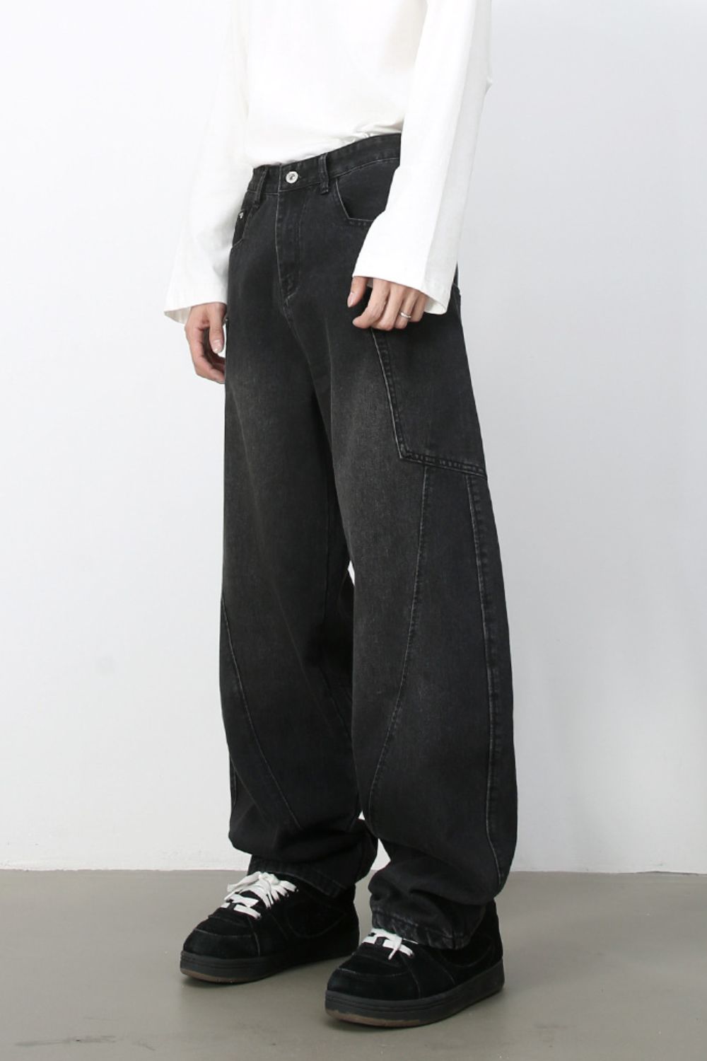 Men's Wide Leg Jeans with Pockets