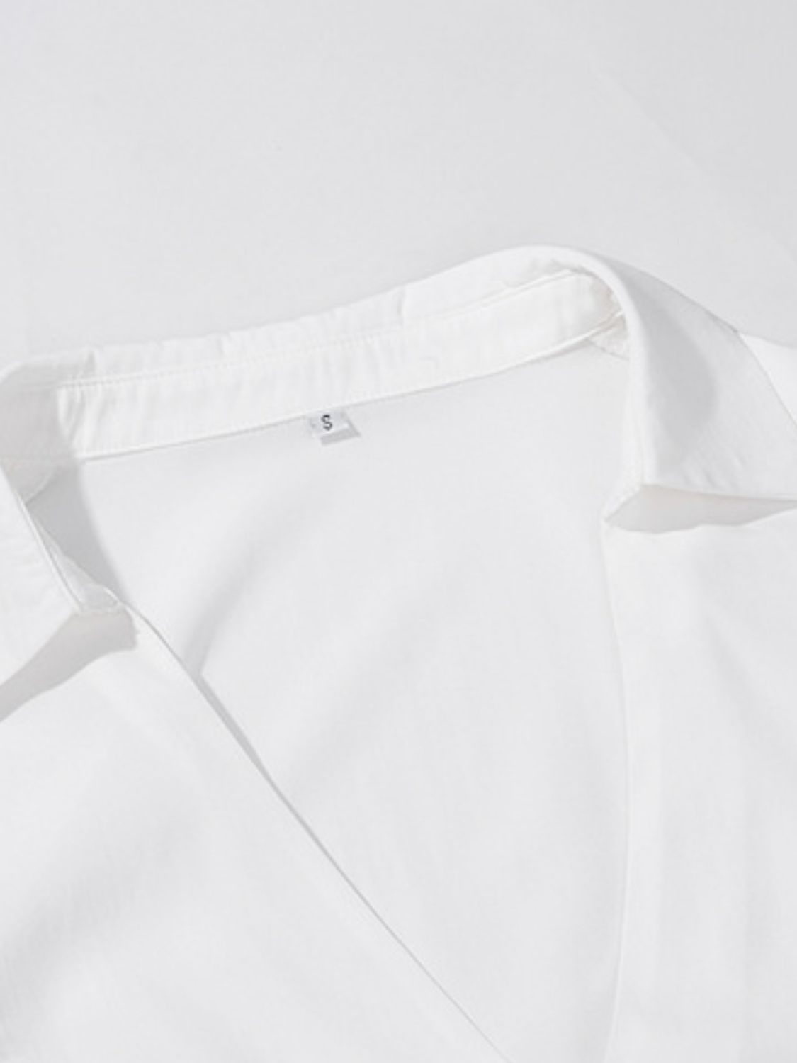 Devine Button Down Collared Neck Long Sleeve Shirt - felvior
