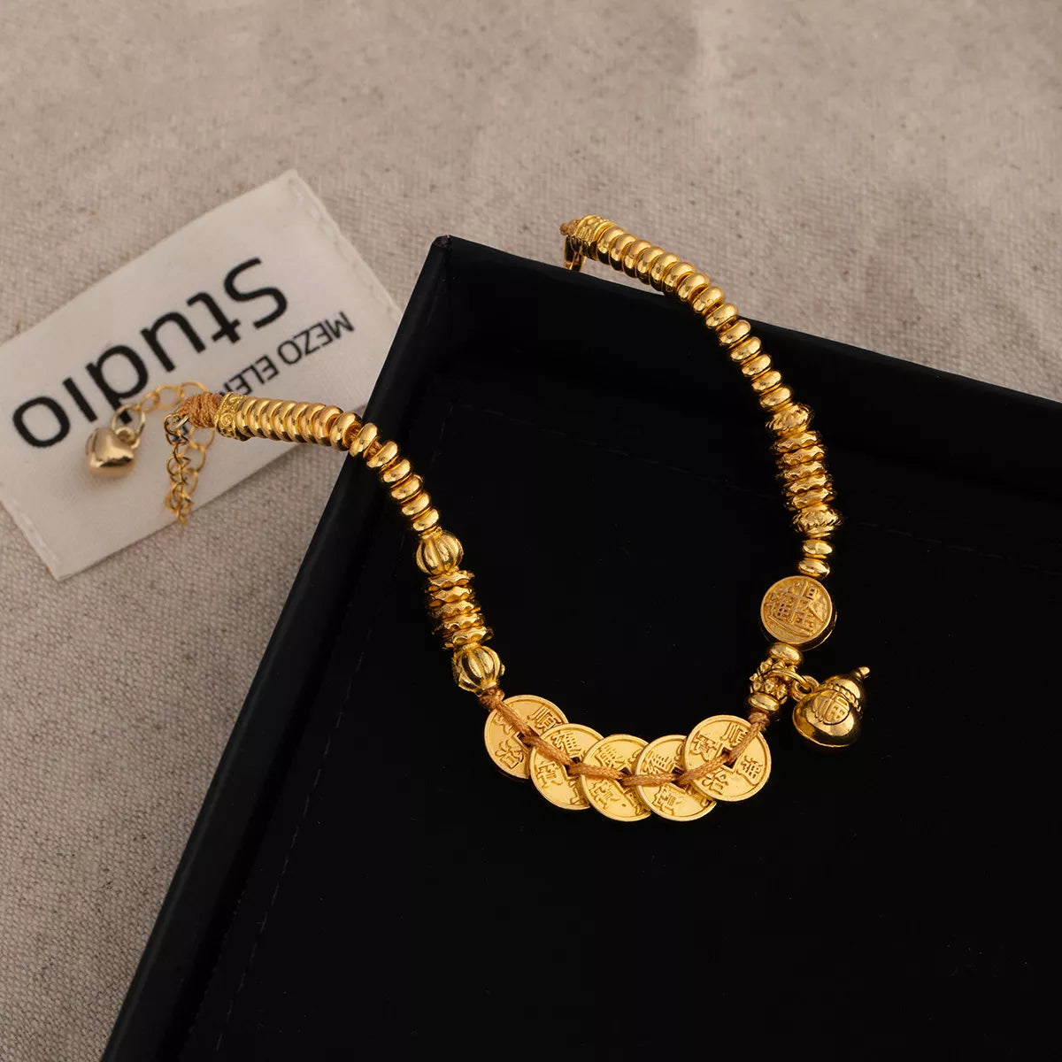 18K Gold-Plated Zinc Alloy Coin Bracelet Secondary image