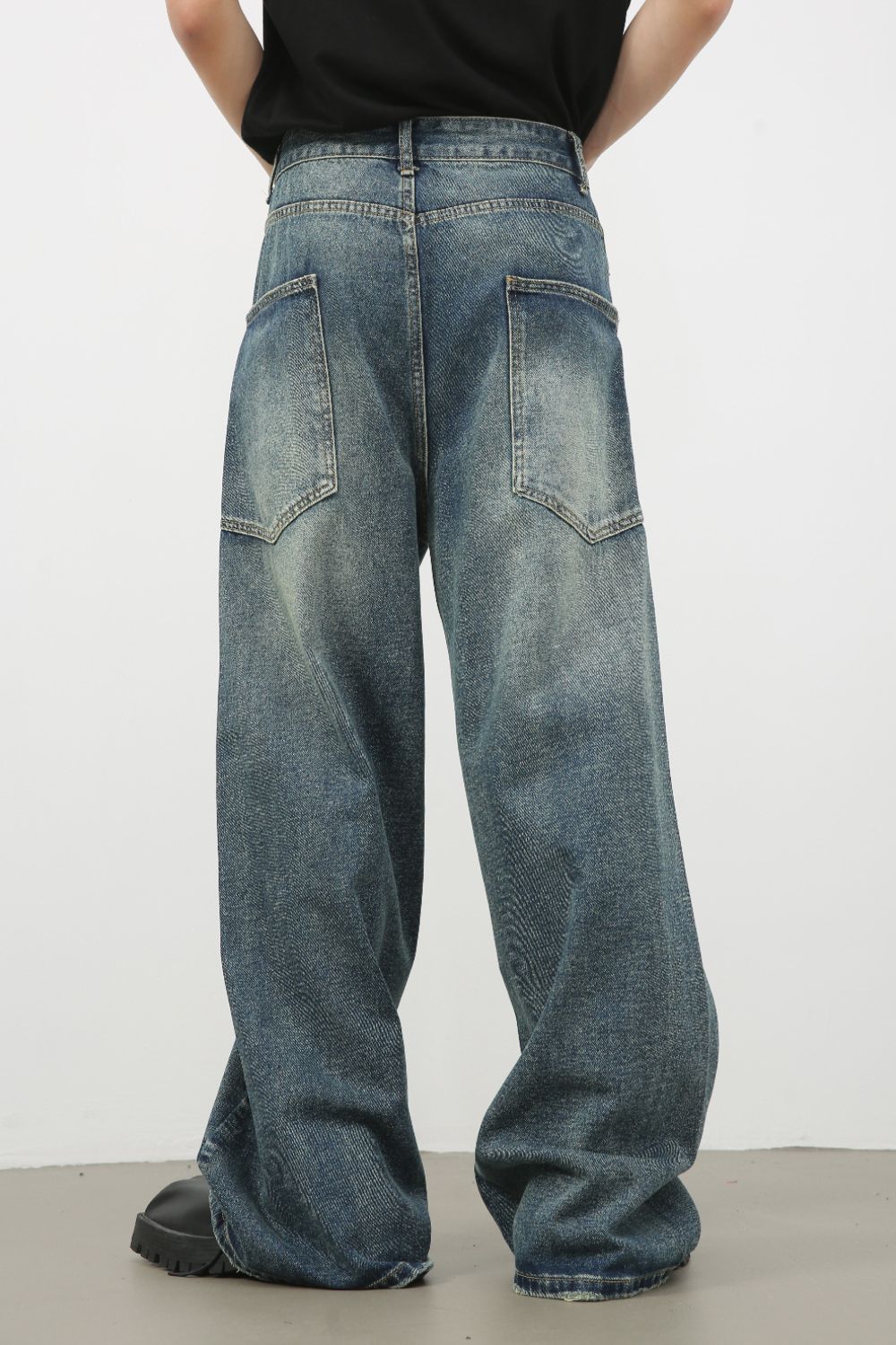 Men's Distressed Detail Wide Leg Jeans - felvior