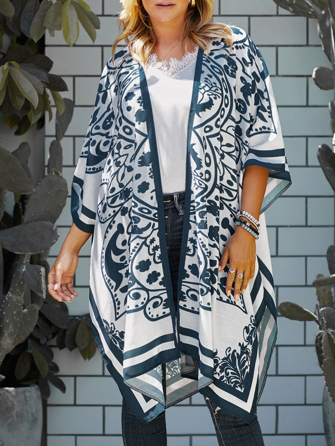 Printed Open Front Cover-Up - felvior