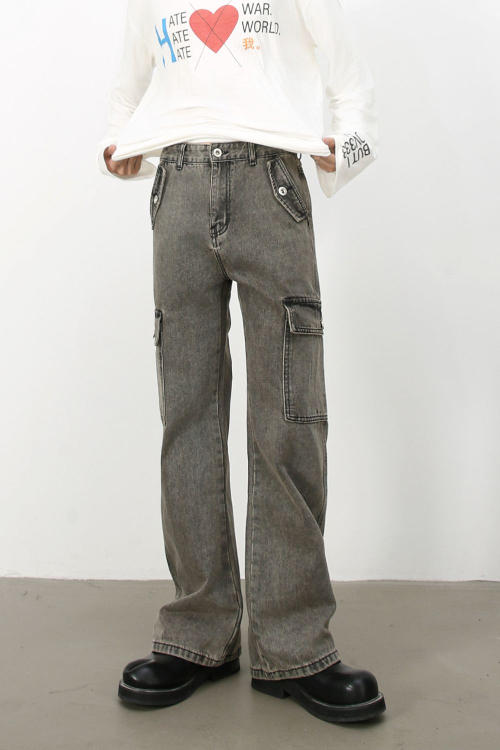 Men's Straight Leg Jeans with Cargo Pockets Zweitbild