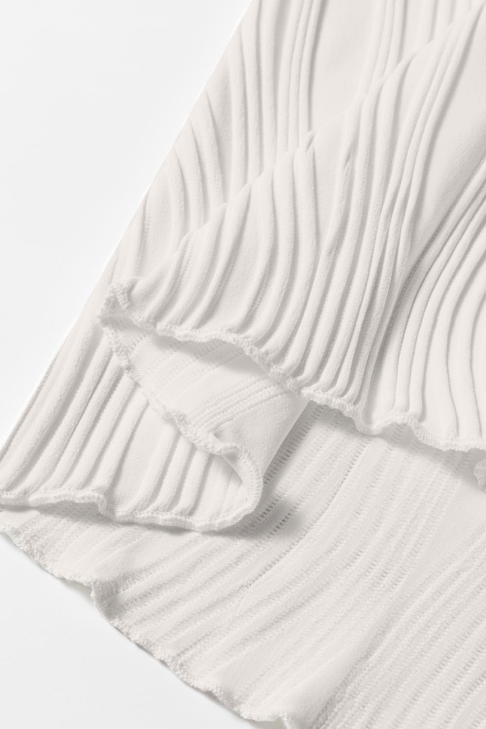 Wavy Textured Mock Neck Tank - felvior