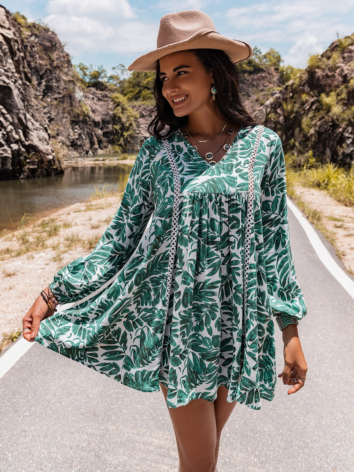 Long Sleeve V-Neck Mini Dress - felvior