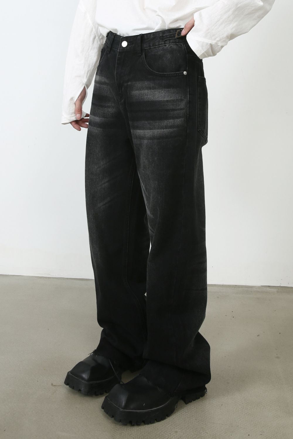 Men's Frayed Hem Jeans - felvior