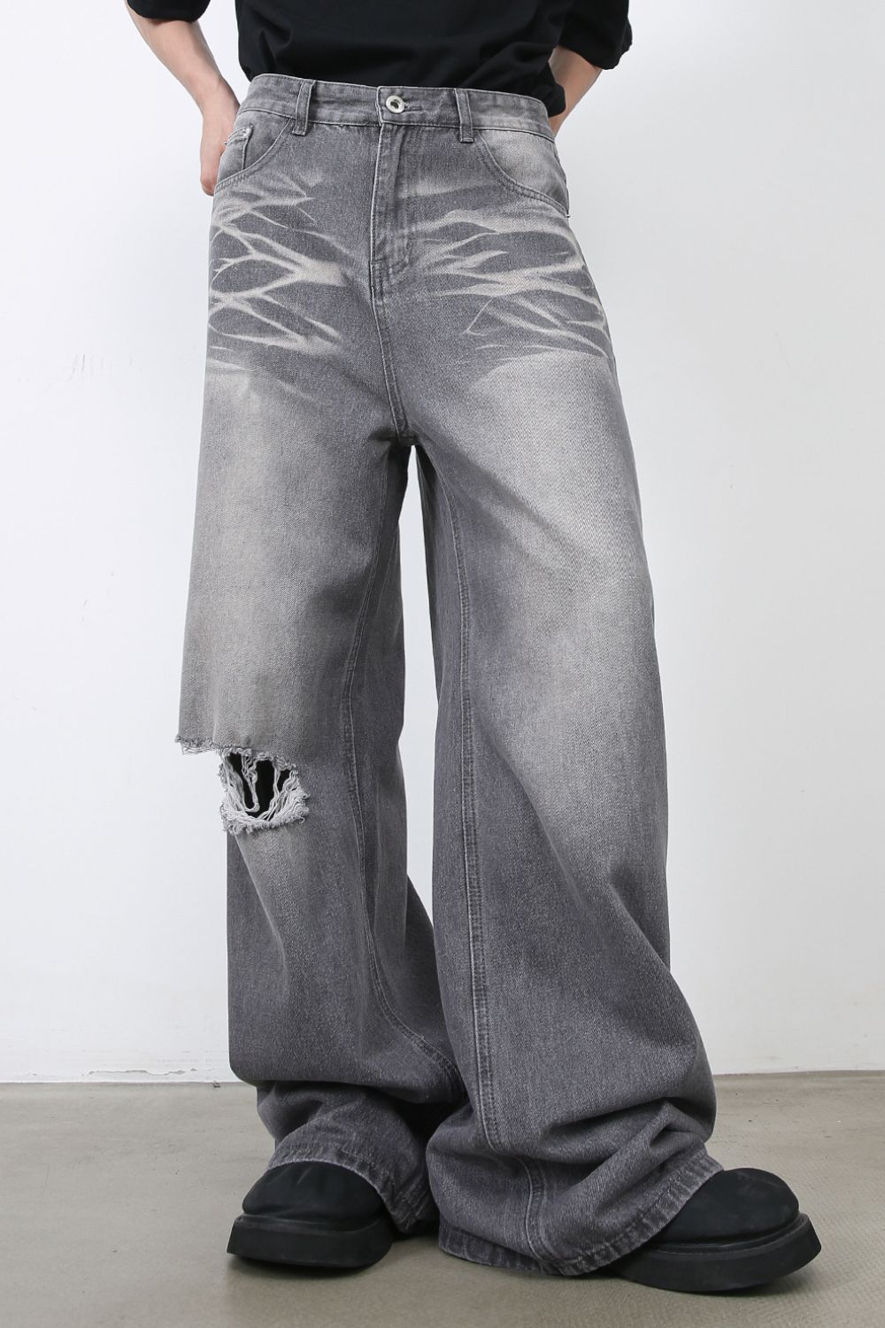 Men's Distressed Wide Leg Jeans