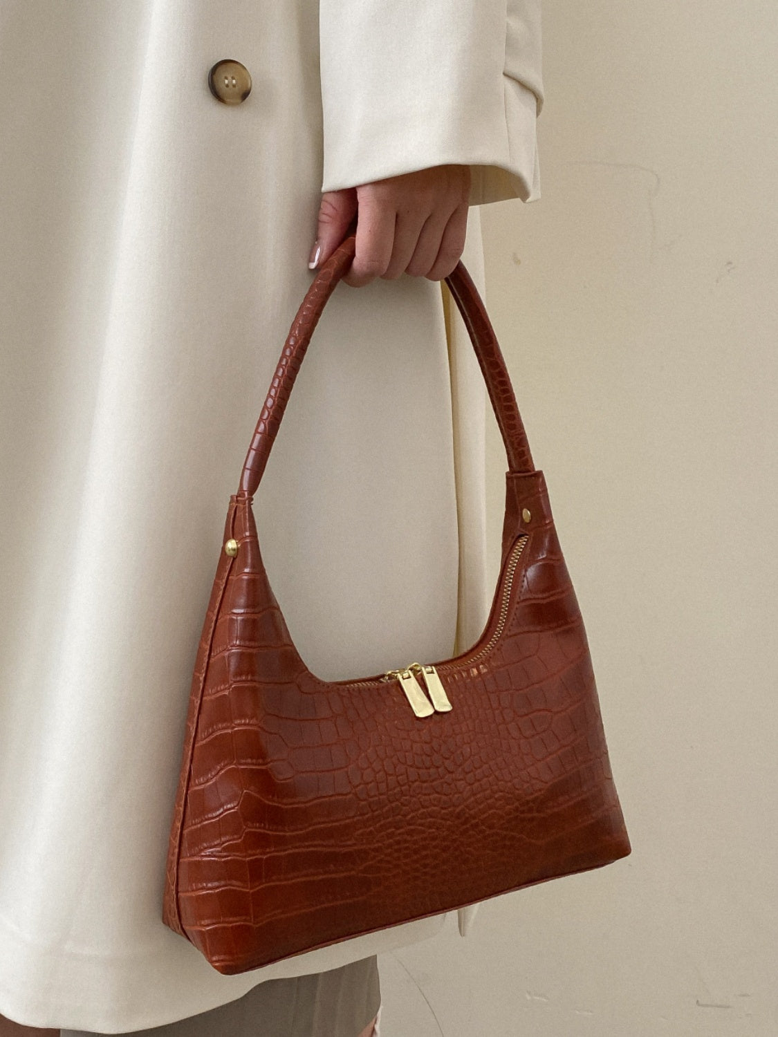 Crocodile Grain Shoulder Bag - felvior